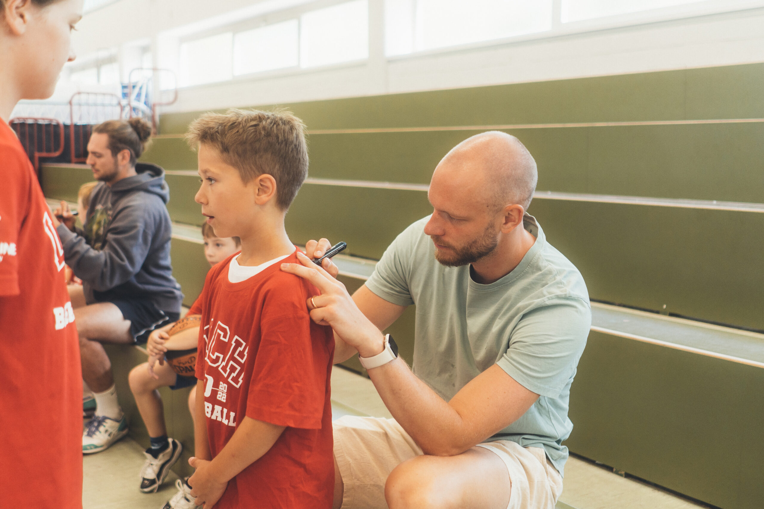 Überraschungsbesuch beim Grundschulcamp